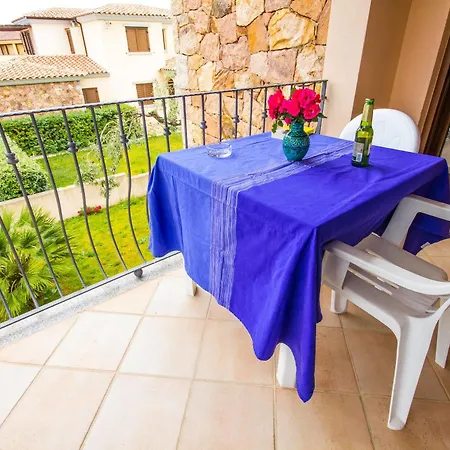 Iris Διαμέρισμα *